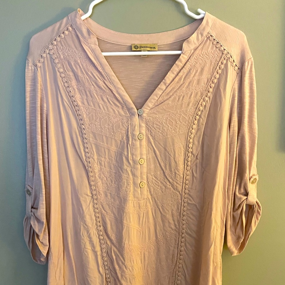 Democracy blush with switching 2/3 length sleeve top - size M - worn once.